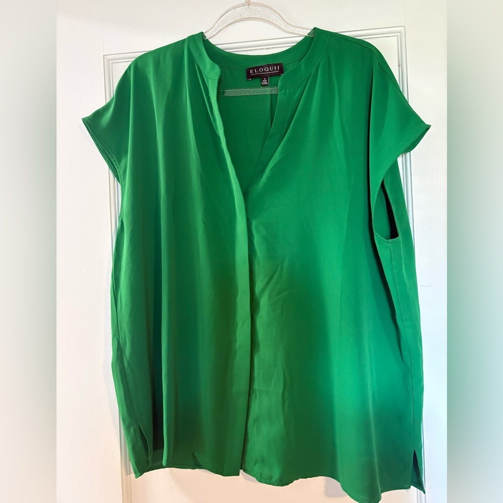 ELOQUII Notch Collar Blouse in Bright Green